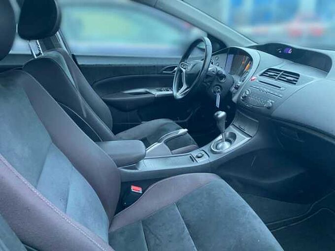 Honda Civic 1.4 i-VTEC Sport